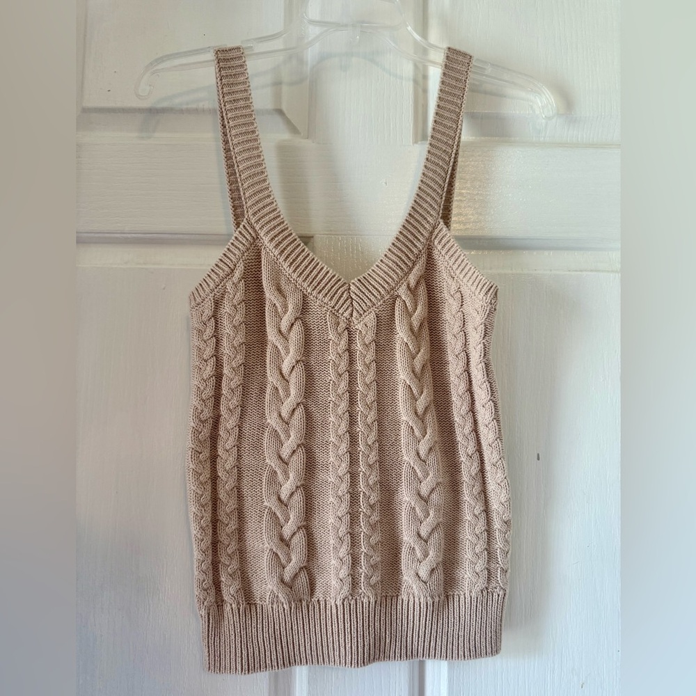 EVEREVE “Maeve” Cream Cable Knit V Neck Sweater Tank Top - Picture 4 of 10
